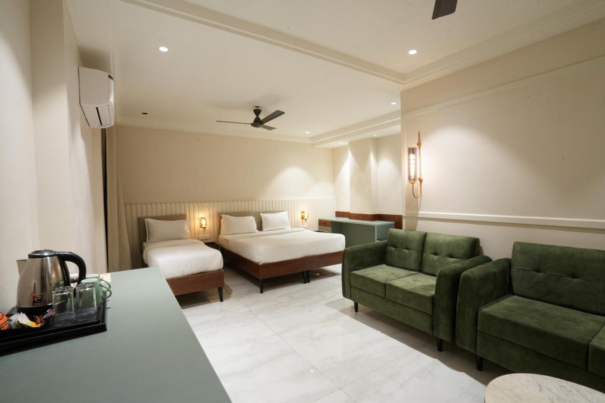 Hotel Square 36 Kota  Eksteriør bilde